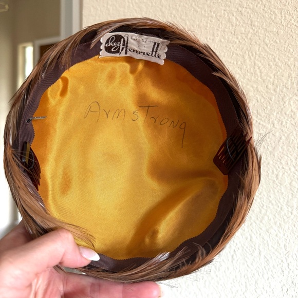 💖 Vintage Feather Pill Hat, “Chez Henriette” - Picture 8 of 11